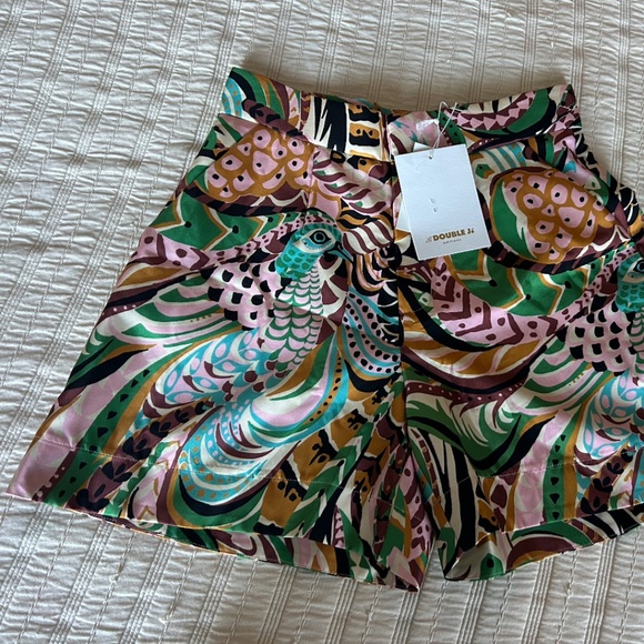 NWOT - La DoubleJ Printed Silk Wide-leg Shorts - Fenice Rosa - Picture 2 of 5